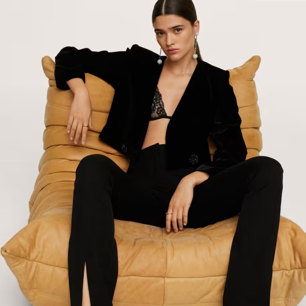 Mango Cropped Velvet Blazer - Picture 2 of 12